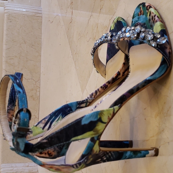 Guess Catarina4 open-toe ankle strap embellished heels, 7.5 - Picture 8 of 16